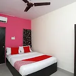 OYO 19556 Hotel Puri Inn