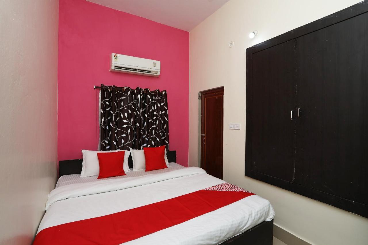 Oyo 19556 Hotel Puri